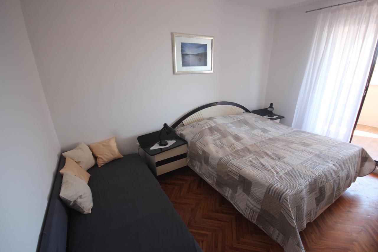 Apartments Njaco Ražanac Chambre photo