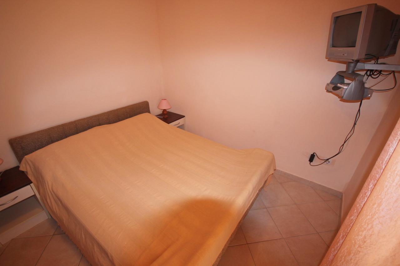 Apartments Njaco Ražanac Chambre photo