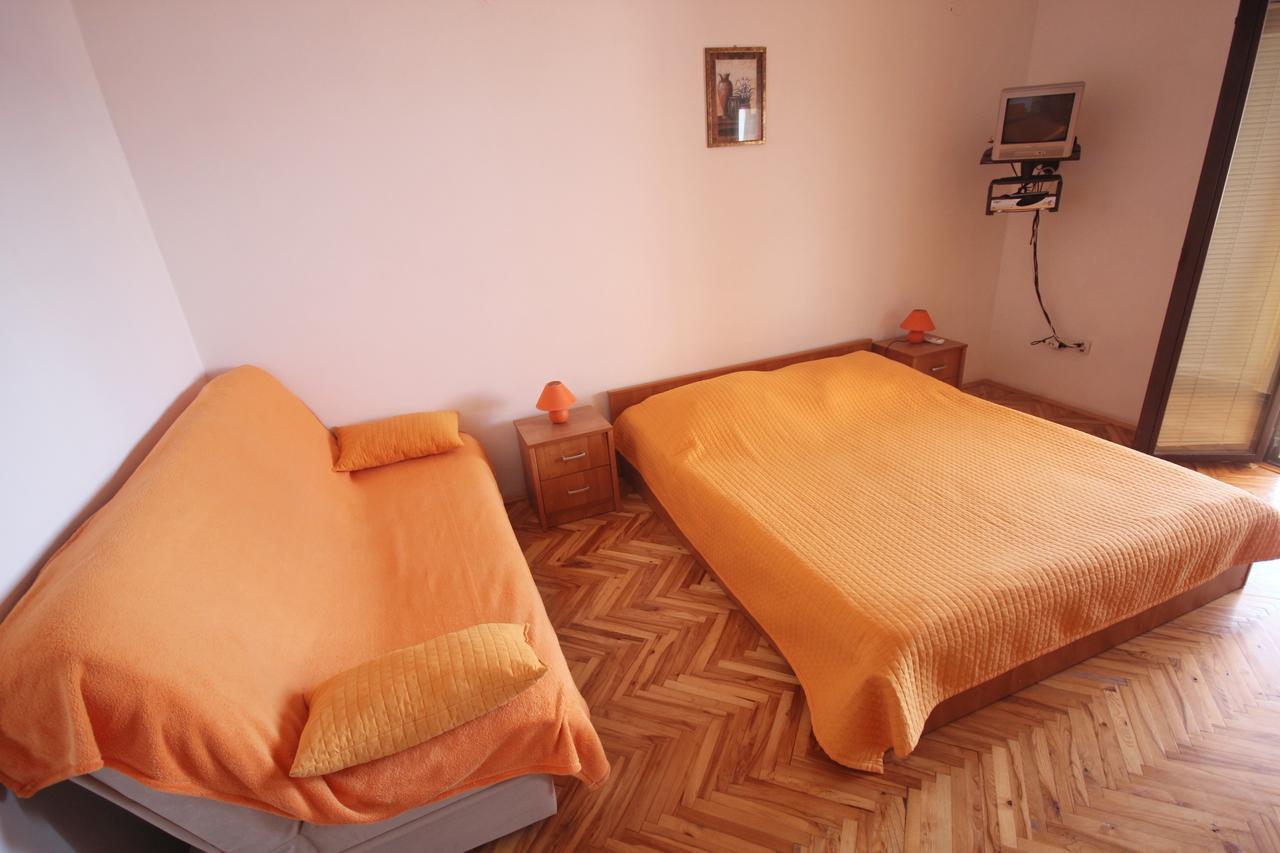 Apartments Njaco Ražanac Chambre photo