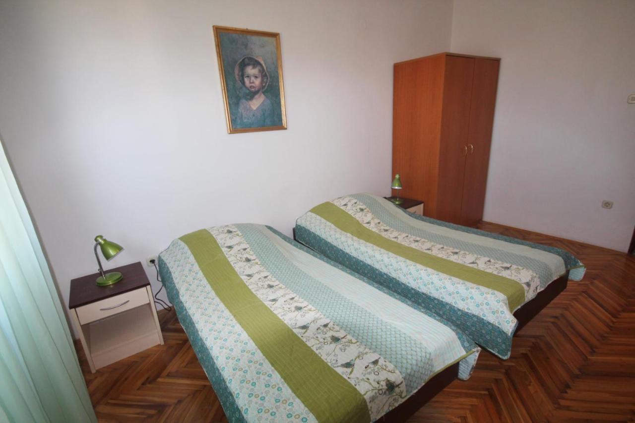 Apartments Njaco Ražanac Chambre photo