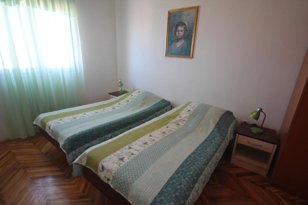 Apartments Njaco Ražanac Chambre photo